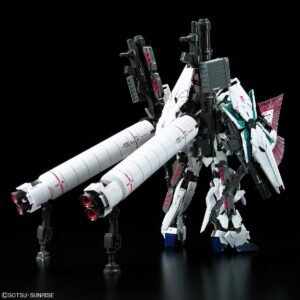 Bandai RG 1/144 Full Armor Unicorn Gundam - Image 4