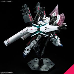 Bandai RG 1/144 Full Armor Unicorn Gundam - Image 9