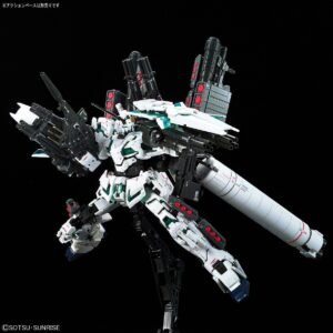 Bandai RG 1/144 Full Armor Unicorn Gundam - Image 9