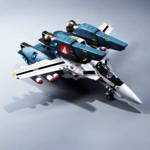 ThreeZero 3Z03070W0 ROBO-DOU ROBOTECH VF‐1S Super Veritech Set (RICK HUNTER) - Image 11