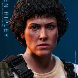 Hot Toys MMS894 Aliens 1/6th scale Ellen Ripley Collectible Figure - Image 5