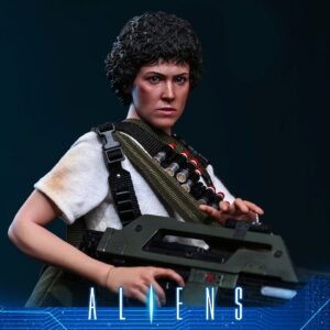 Hot Toys MMS895 Aliens 1/6th scale Ellen Ripley Collectible Figure (Deluxe Version) - Image 4