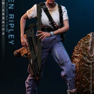 Hot Toys MMS895 Aliens 1/6th scale Ellen Ripley Collectible Figure (Deluxe Version) - Image 11