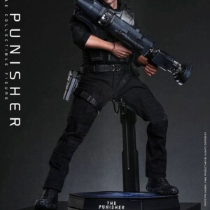 Hot Toys MMS904 The Punisher 1/6th scale The Punisher Collectible Figure - Image 12