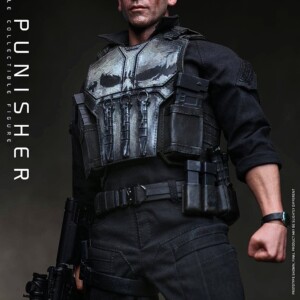 Hot Toys MMS904 The Punisher 1/6th scale The Punisher Collectible Figure - Image 16