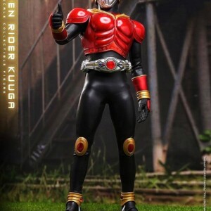 Hot Toys TMS191B Kamen Rider Kuuga 1/6th scale Kamen Rider Kuuga Collectible Figure (Special Edition) - Image 1