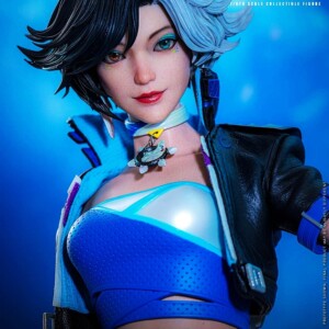Hot Toys VGM88B Marvel Rivals 1/6th scale Luna Snow Collectible Figure (Special Edition) - Image 2