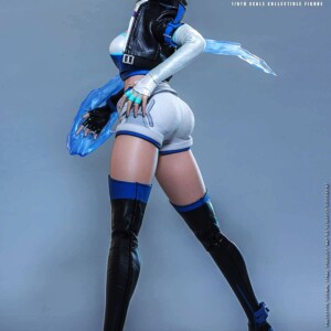 Hot Toys VGM88B Marvel Rivals 1/6th scale Luna Snow Collectible Figure (Special Edition) - Image 13