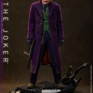 Hot Toys QS028AE The Dark Knight 1/4th scale The Joker (2.0) Collectible Figure (Artisan Edition) [Hot Toys Exclusive] - Image 4