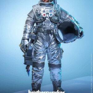 Hot Toys AMC041 Brothersfree x Hot Toys 1/6th scale Space Worker Baby (Brothersfree 25th Silver Galaxy Version) Collectible Figure - Image 11