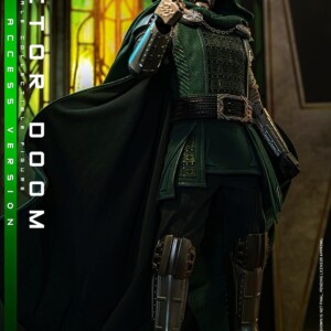 Hot Toys MMS906B 1/6th scale Avengers: Doomsday - Doctor Doom (Early Access Version) Collectible Figure (Special Edition) - Image 5