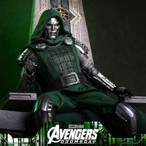 Hot Toys MMS906B 1/6th scale Avengers: Doomsday - Doctor Doom (Early Access Version) Collectible Figure (Special Edition) - Image 15