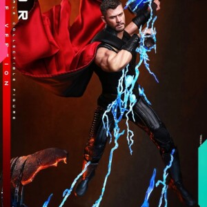 Hot Toys 1/6th scale MMS918 Avengers: Doomsday - Thor Collectible Figure - Image 11