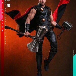 Hot Toys 1/6th scale MMS918 Avengers: Doomsday - Thor Collectible Figure - Image 14